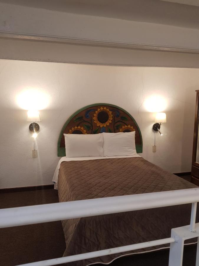 Hotel Meson Mariano Matamoros Queretaro Ngoại thất bức ảnh